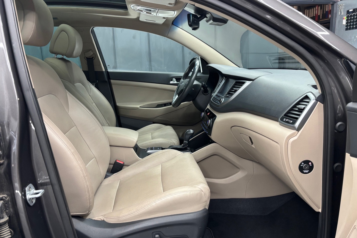 Ponuka vozidiel / Hyundai Tucson 1.6 T-GDi Premium 4x4 DTC - video Ponuka vozidiel / Hyundai Tucson 1.6 T-GDi Premium 4x4 DTC - video