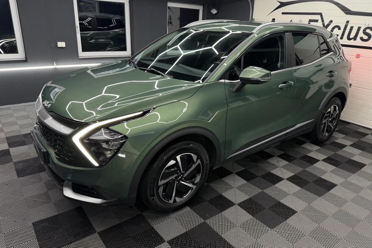 Ponuka vozidiel / Kia Sportage 1.6 H48V Gold - video