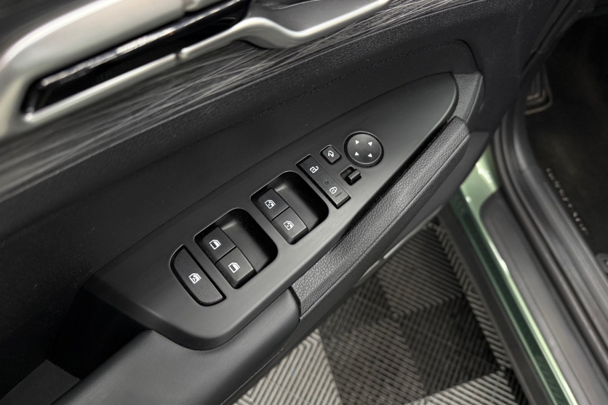 Ponuka vozidiel / Kia Sportage 1.6 H48V Gold - video