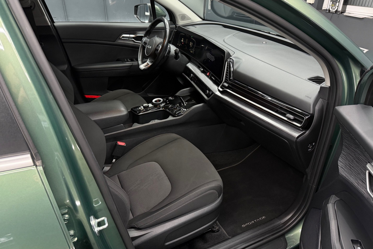 Ponuka vozidiel / Kia Sportage 1.6 H48V Gold - video