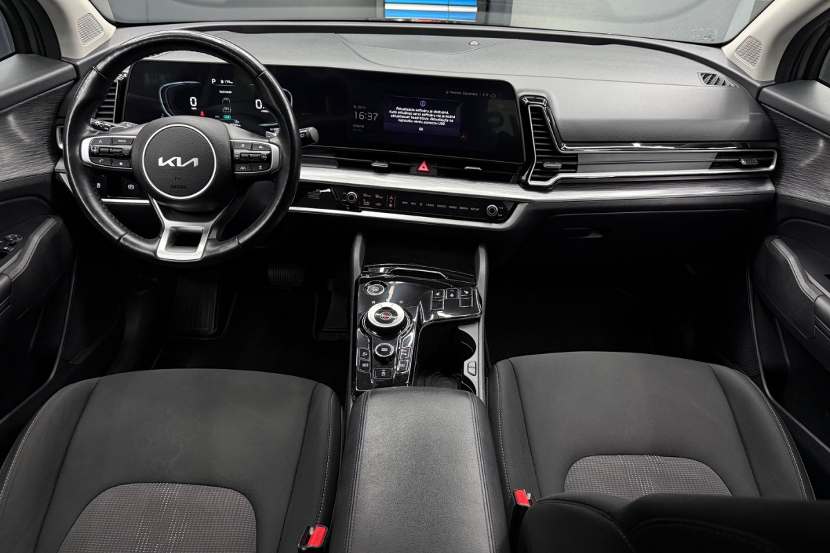 Ponuka vozidiel / Kia Sportage 1.6 H48V Gold - video