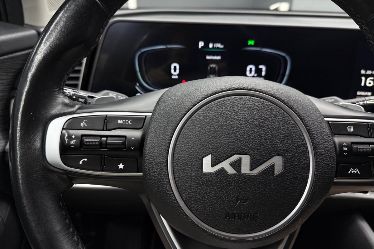 Ponuka vozidiel / Kia Sportage 1.6 H48V Gold - video