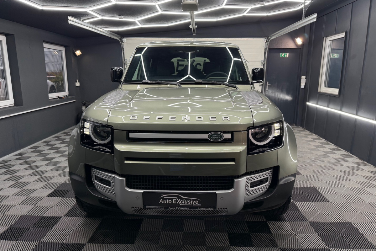 Ponuka vozidiel / Land Rover Defender 110 3.0D I6 D200 MHEV S A/T AWD - video