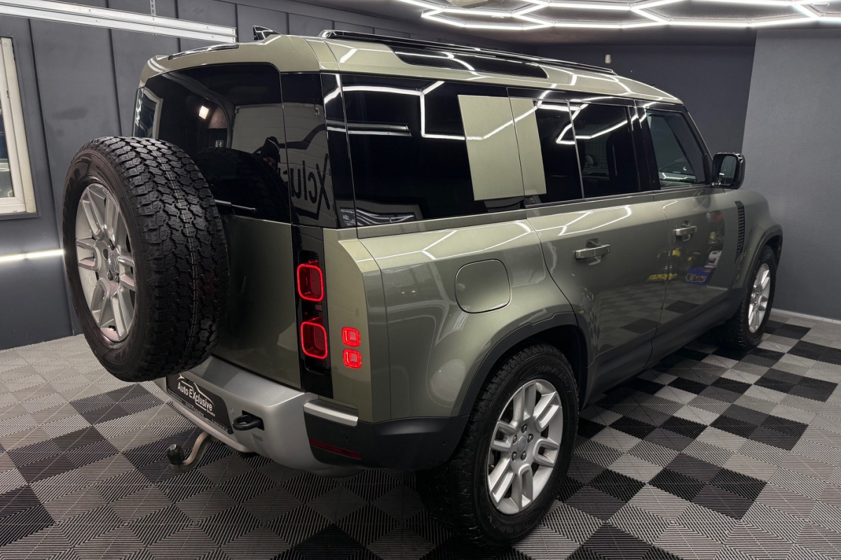 Ponuka vozidiel / Land Rover Defender 110 3.0D I6 D200 MHEV S A/T AWD - video Ponuka vozidiel / Land Rover Defender 110 3.0D I6 D200 MHEV S A/T AWD - video