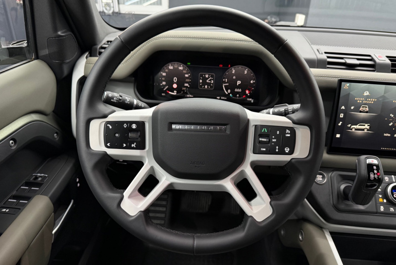 Ponuka vozidiel / Land Rover Defender 110 3.0D I6 D200 MHEV S A/T AWD - video Ponuka vozidiel / Land Rover Defender 110 3.0D I6 D200 MHEV S A/T AWD - video