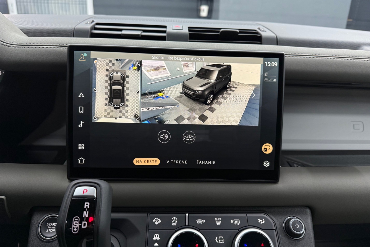 Ponuka vozidiel / Land Rover Defender 110 3.0D I6 D200 MHEV S A/T AWD - video