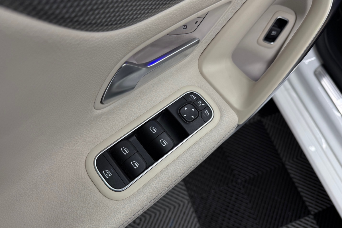 Ponuka vozidiel / Mercedes-Benz CLA Shooting Brake SB 200 A/T - video