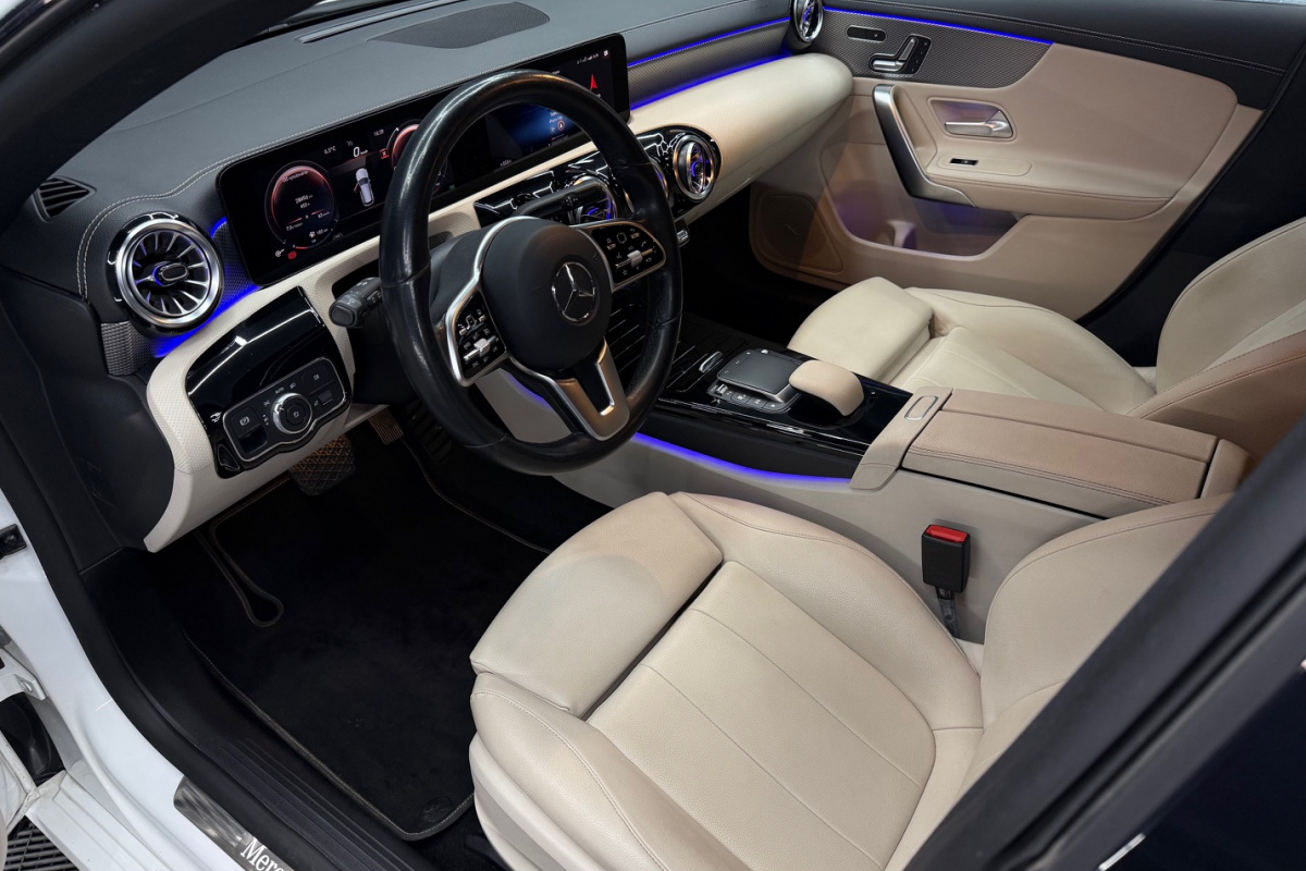 Ponuka vozidiel / Mercedes-Benz CLA Shooting Brake SB 200 A/T - video