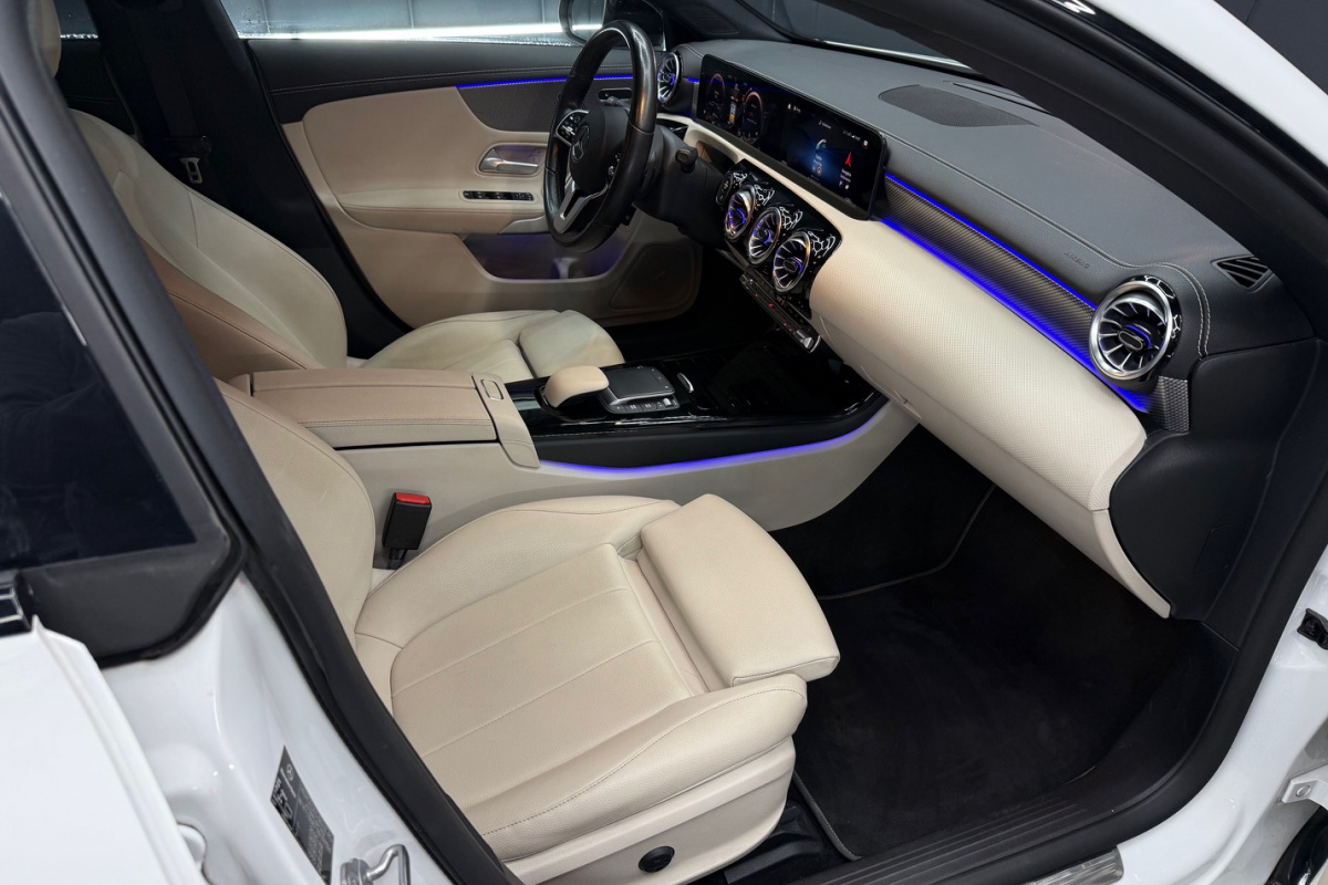 Ponuka vozidiel / Mercedes-Benz CLA Shooting Brake SB 200 A/T - video Ponuka vozidiel / Mercedes-Benz CLA Shooting Brake SB 200 A/T - video