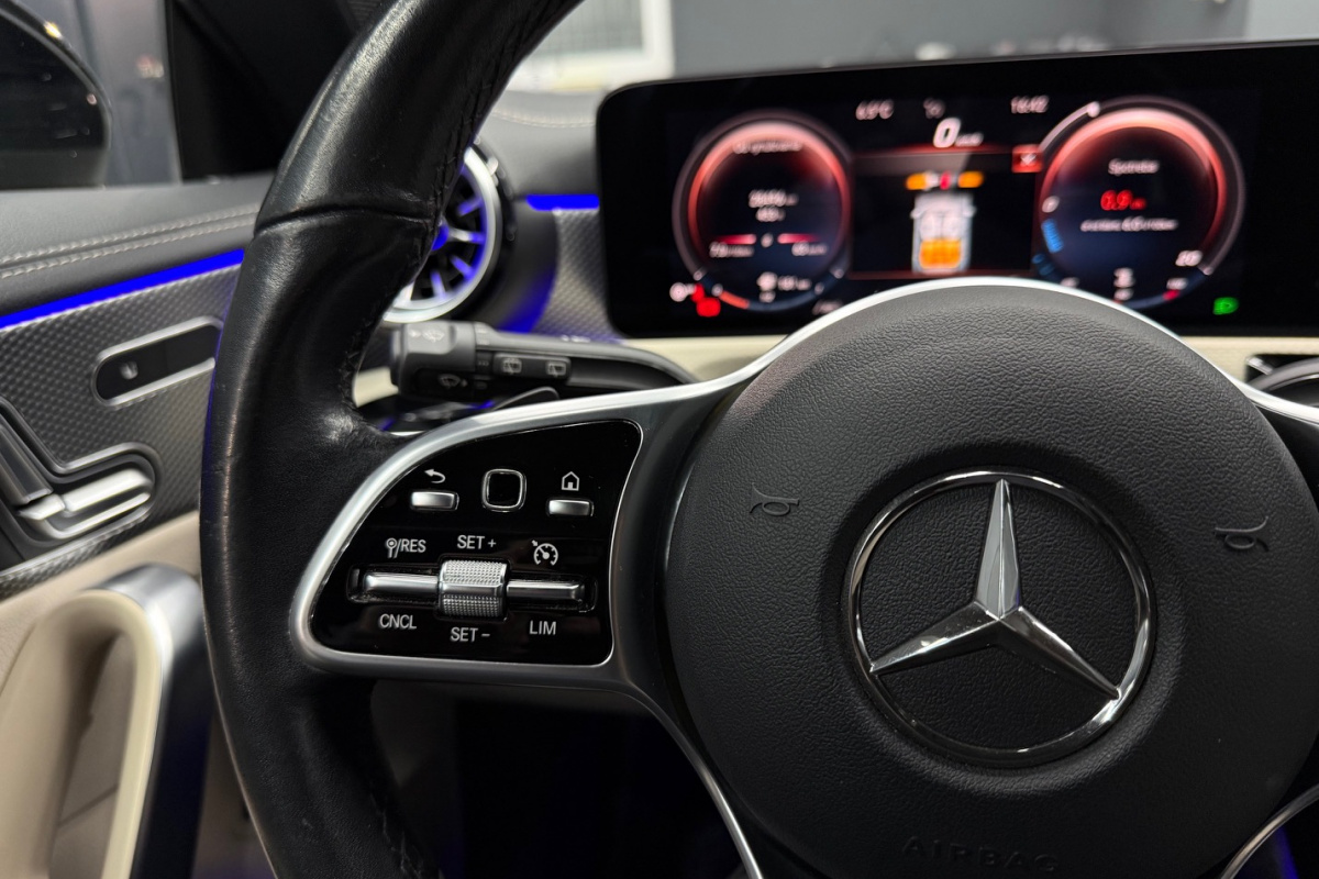 Ponuka vozidiel / Mercedes-Benz CLA Shooting Brake SB 200 A/T - video