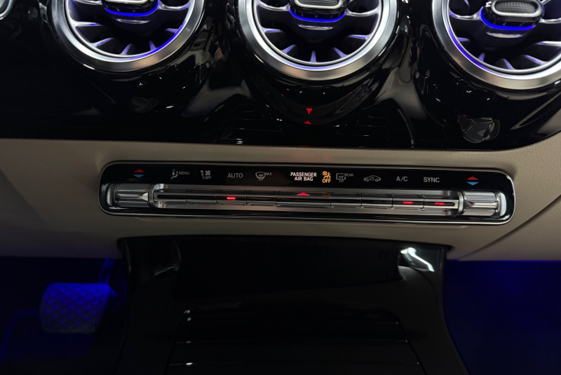  Ponuka vozidiel / Mercedes-Benz CLA Shooting Brake SB 200 A/T - video