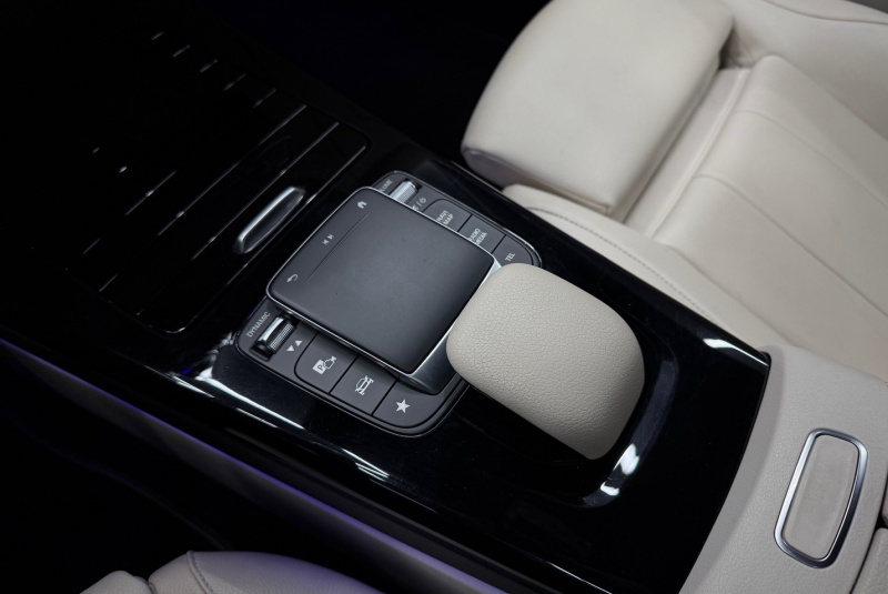  Ponuka vozidiel / Mercedes-Benz CLA Shooting Brake SB 200 A/T - video