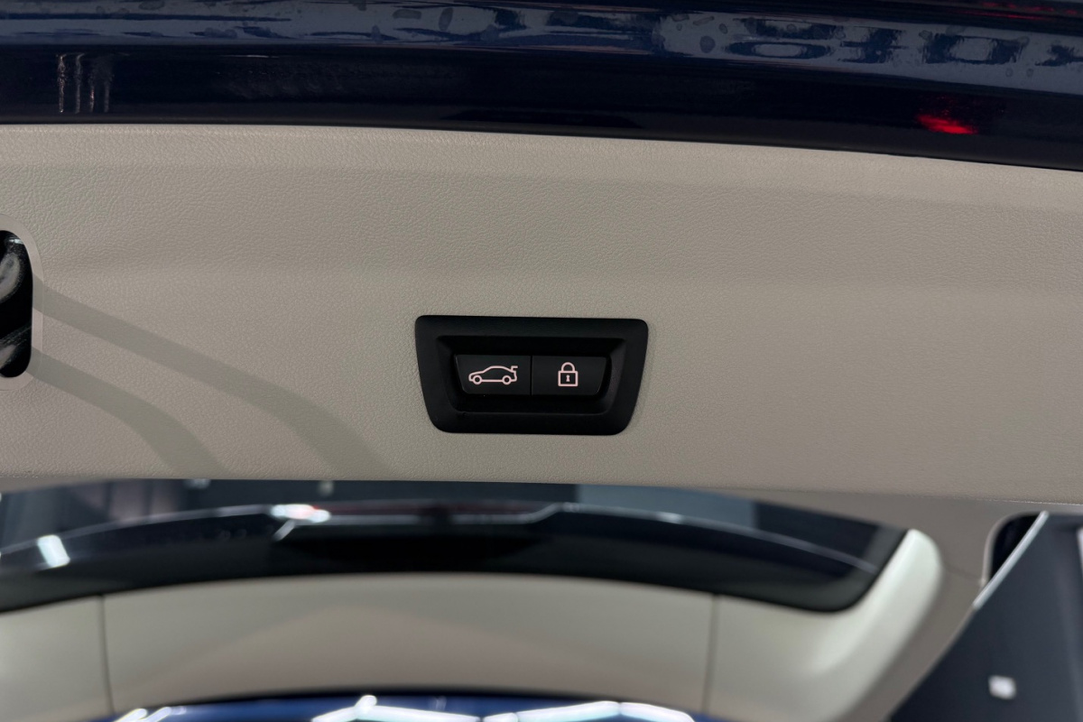 Ponuka vozidiel / BMW X3 xDrive20d xLine A/T - video