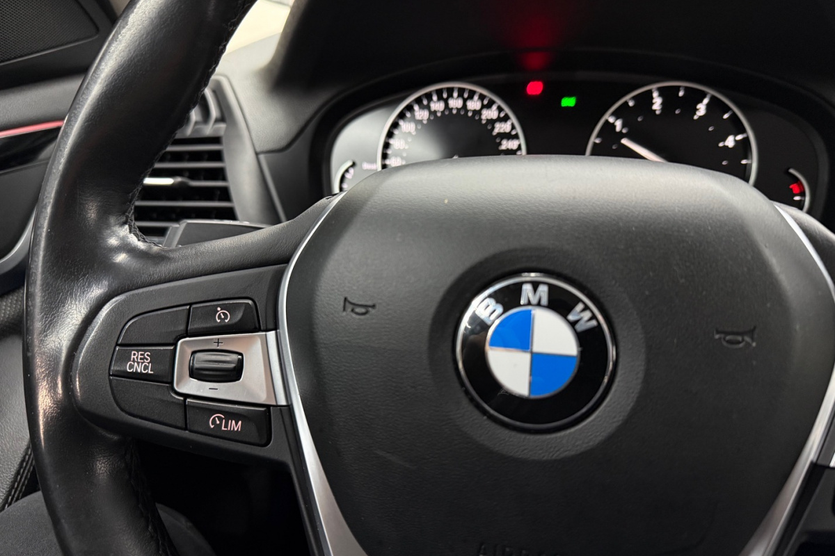 Ponuka vozidiel / BMW X3 xDrive20d xLine A/T - video