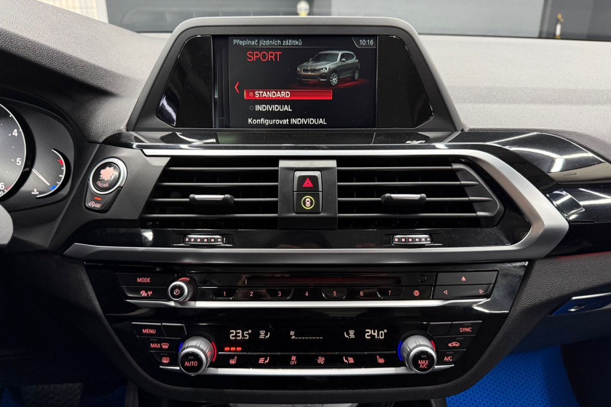 Ponuka vozidiel / BMW X3 xDrive20d xLine A/T - video