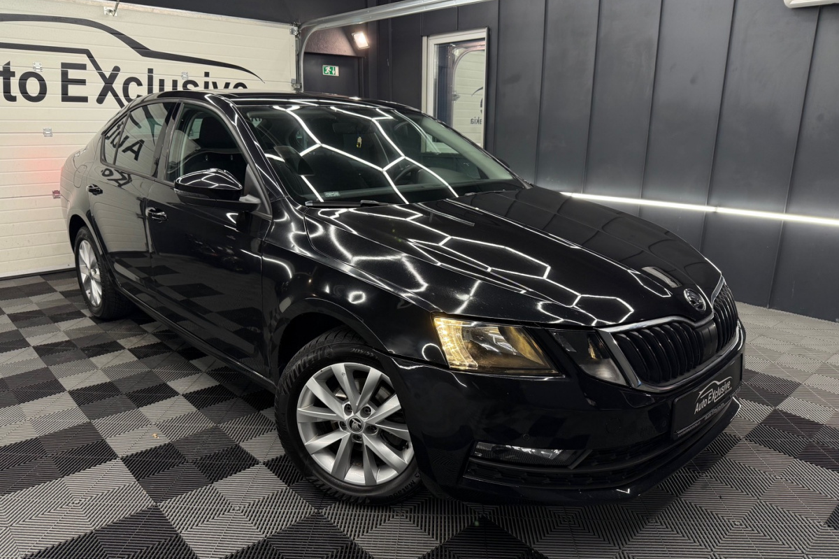 Ponuka vozidiel / Škoda Octavia 1.6 TDI 115k Ambition DSG - video Ponuka vozidiel / Škoda Octavia 1.6 TDI 115k Ambition DSG - video