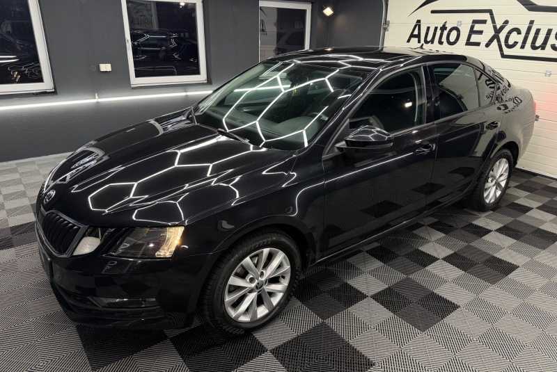 Ponuka vozidiel / Škoda Octavia 1.6 TDI 115k Ambition DSG - video Ponuka vozidiel / Škoda Octavia 1.6 TDI 115k Ambition DSG - video