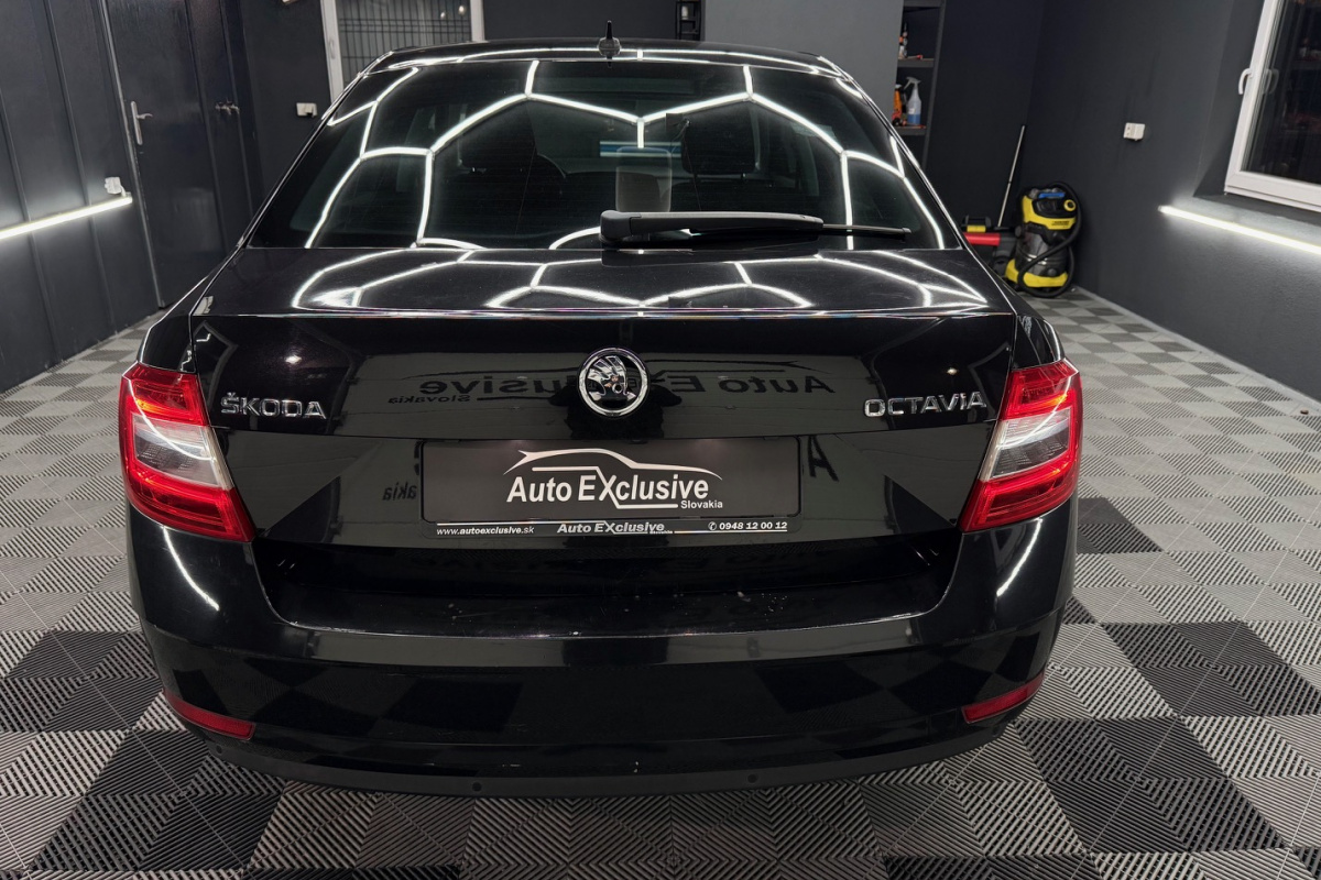 Ponuka vozidiel / Škoda Octavia 1.6 TDI 115k Ambition DSG - video Ponuka vozidiel / Škoda Octavia 1.6 TDI 115k Ambition DSG - video