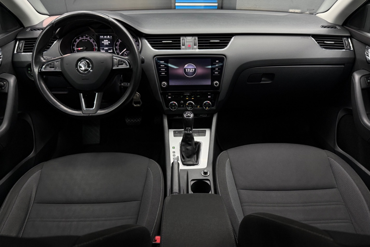 Ponuka vozidiel / Škoda Octavia 1.6 TDI 115k Ambition DSG - video