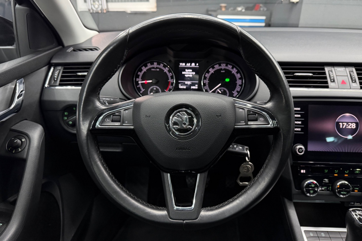 Ponuka vozidiel / Škoda Octavia 1.6 TDI 115k Ambition DSG - video