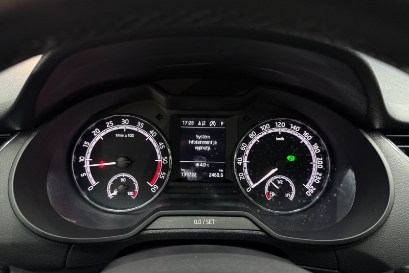 Ponuka vozidiel / Škoda Octavia 1.6 TDI 115k Ambition DSG - video Ponuka vozidiel / Škoda Octavia 1.6 TDI 115k Ambition DSG - video