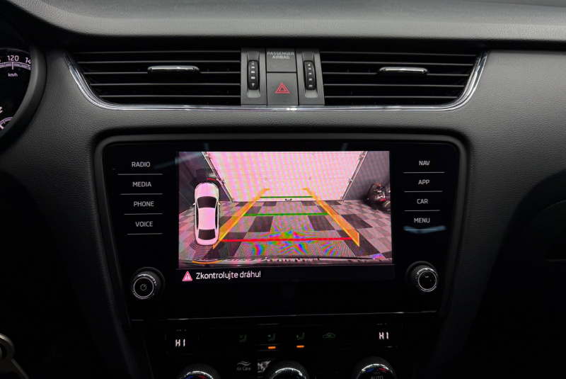  Ponuka vozidiel / Škoda Octavia 1.6 TDI 115k Ambition DSG - video