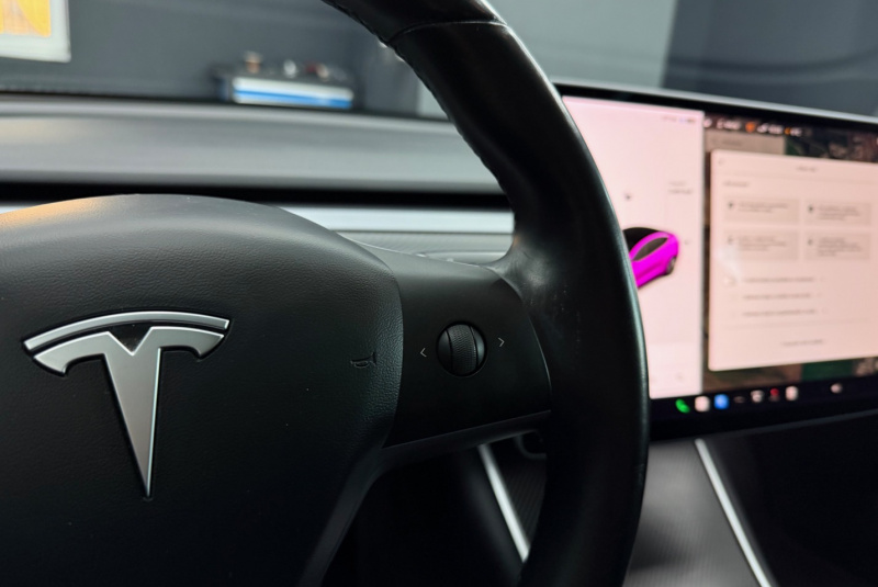  Ponuka vozidiel / Tesla Model 3 Long Range Dual Motor AWD - video