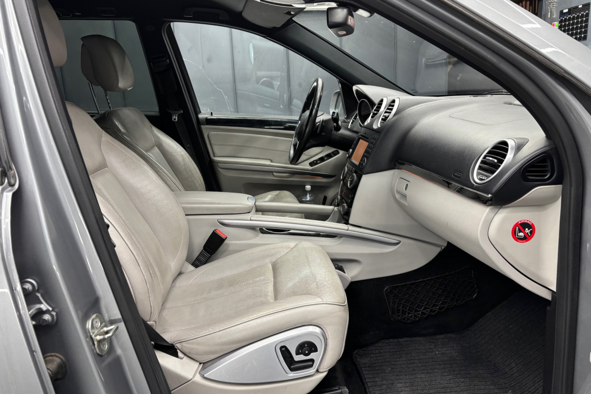 Ponuka vozidiel / Mercedes-Benz GL 350 CDI 4MATIC - video Ponuka vozidiel / Mercedes-Benz GL 350 CDI 4MATIC - video