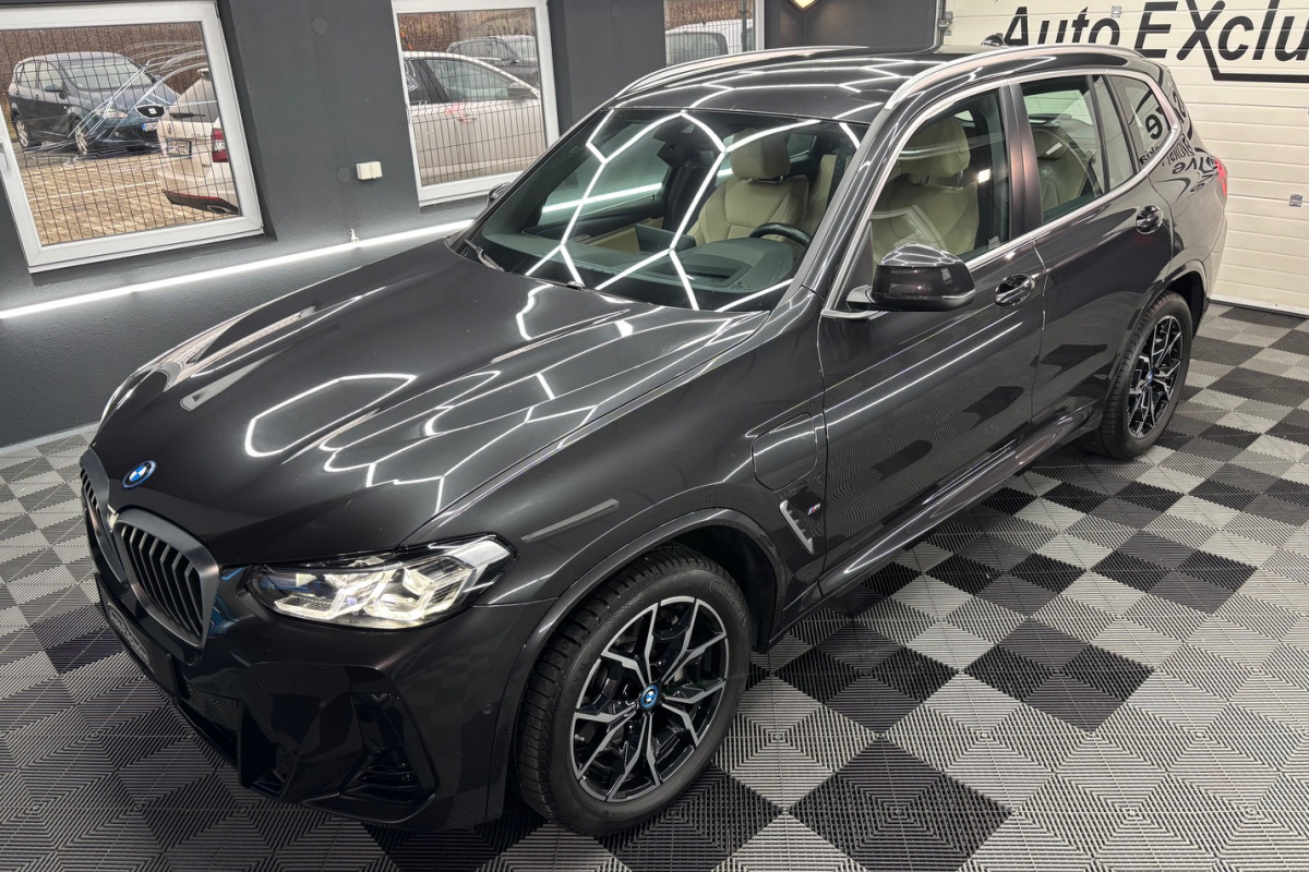 Ponuka vozidiel / BMW X3 xDrive30e M-PACKET PLUG-IN HYBRID - video Ponuka vozidiel / BMW X3 xDrive30e M-PACKET PLUG-IN HYBRID - video