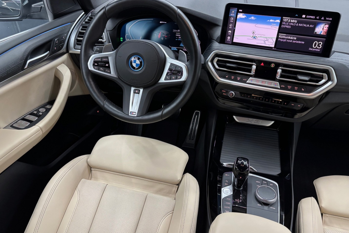Ponuka vozidiel / BMW X3 xDrive30e M-PACKET PLUG-IN HYBRID - video