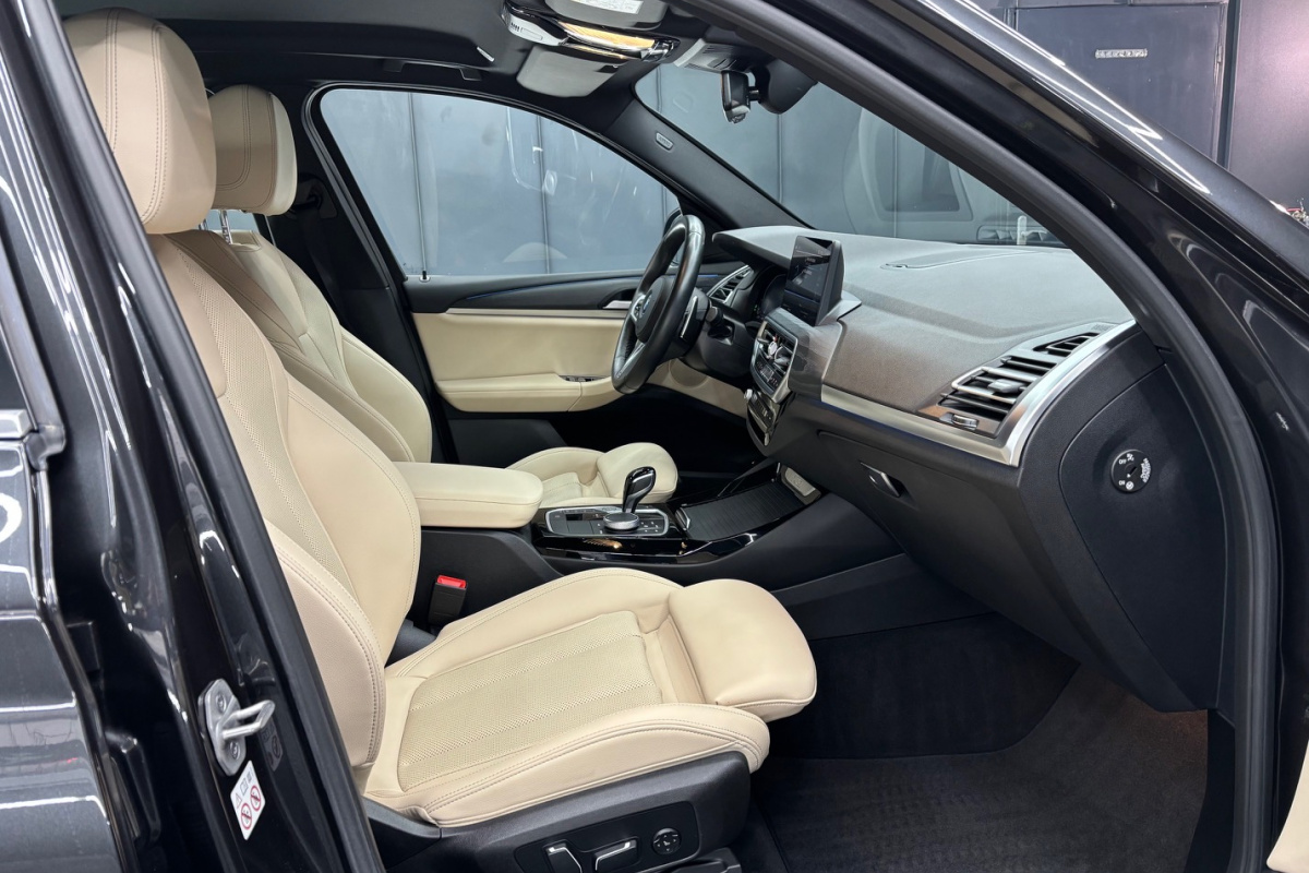 Ponuka vozidiel / BMW X3 xDrive30e M-PACKET PLUG-IN HYBRID - video