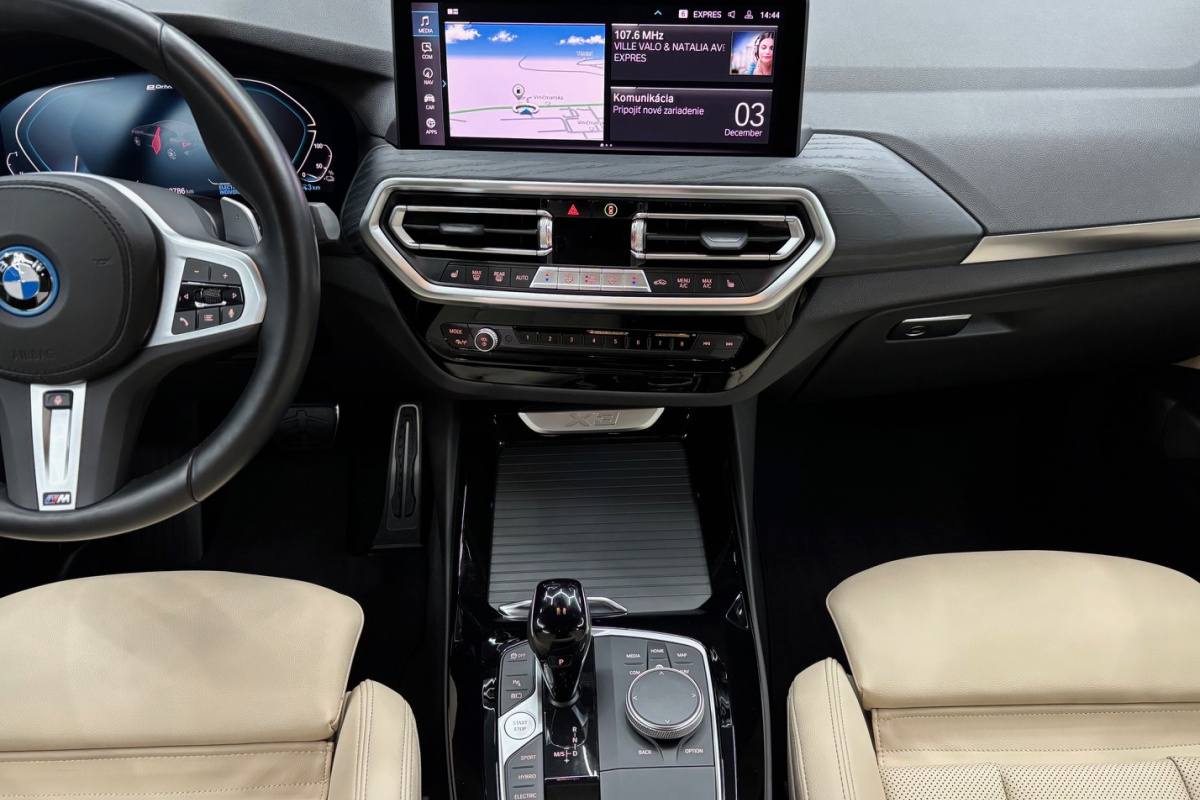 Ponuka vozidiel / BMW X3 xDrive30e M-PACKET PLUG-IN HYBRID - video Ponuka vozidiel / BMW X3 xDrive30e M-PACKET PLUG-IN HYBRID - video