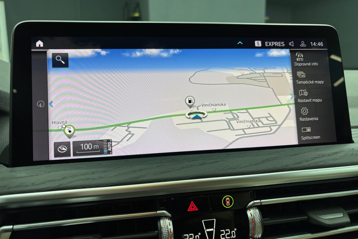 Ponuka vozidiel / BMW X3 xDrive30e M-PACKET PLUG-IN HYBRID - video