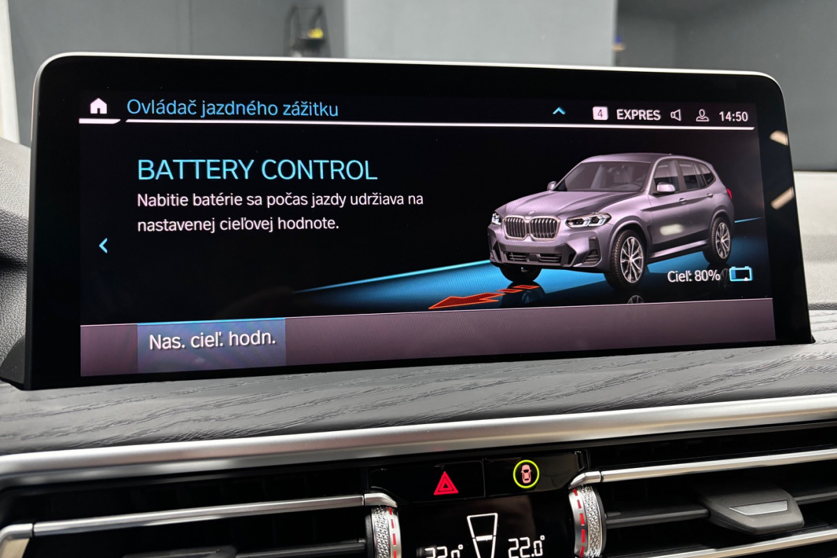 Ponuka vozidiel / BMW X3 xDrive30e M-PACKET PLUG-IN HYBRID - video