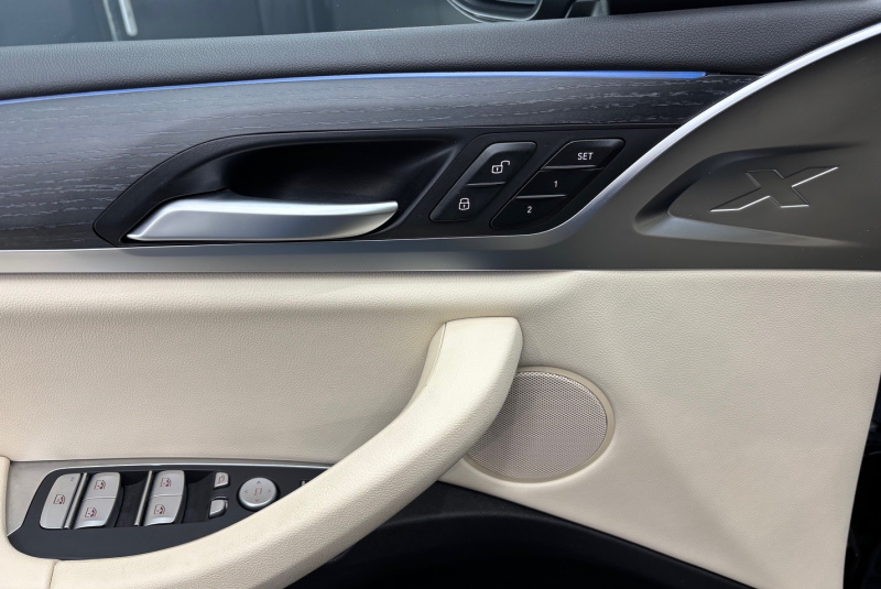  Ponuka vozidiel / BMW X3 xDrive30e M-PACKET PLUG-IN HYBRID - video