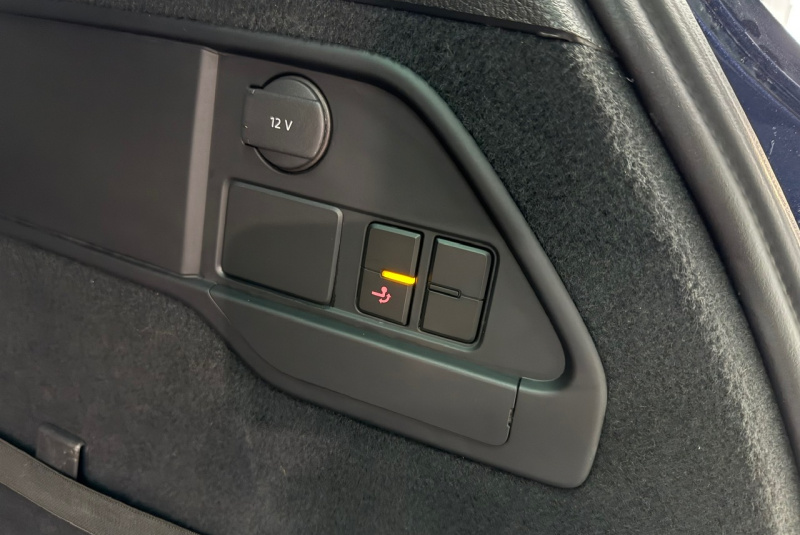  Ponuka vozidiel / Volkswagen Touareg II 3.0 V6 TDI BlueMotion Technology - video