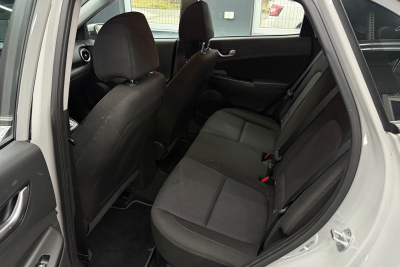  Ponuka vozidiel / Hyundai Kona 1.6 GDI HEV Family - video