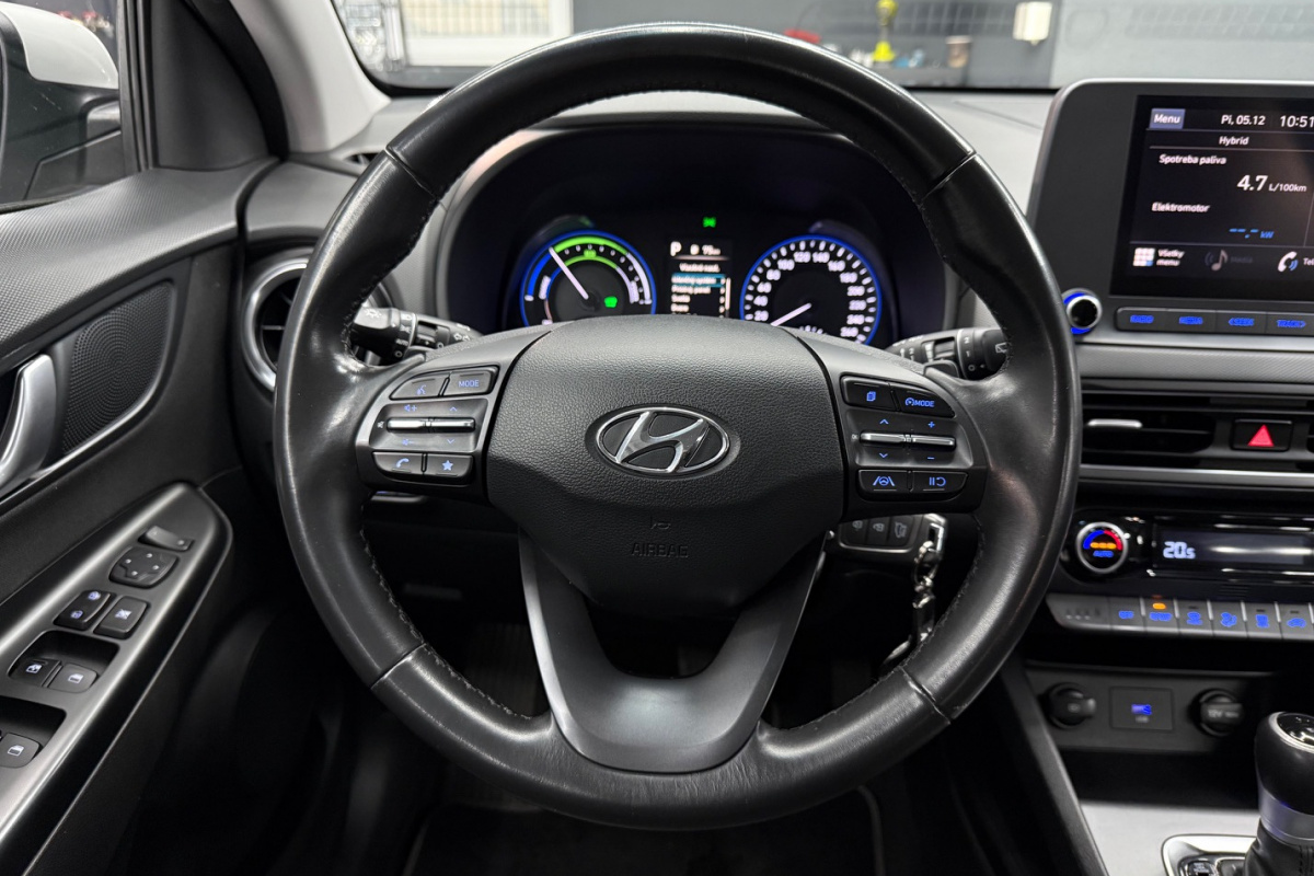 Ponuka vozidiel / Hyundai Kona 1.6 GDI HEV Family - video