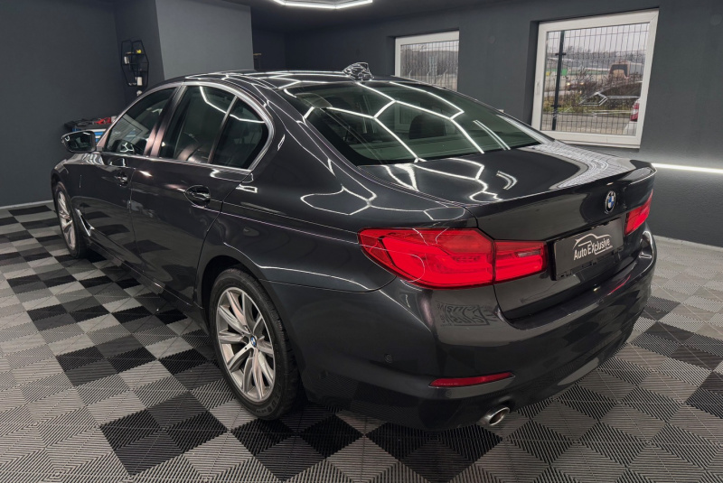 Ponuka vozidiel / BMW Rad 5 530d xDrive A/T - video Ponuka vozidiel / BMW Rad 5 530d xDrive A/T - video