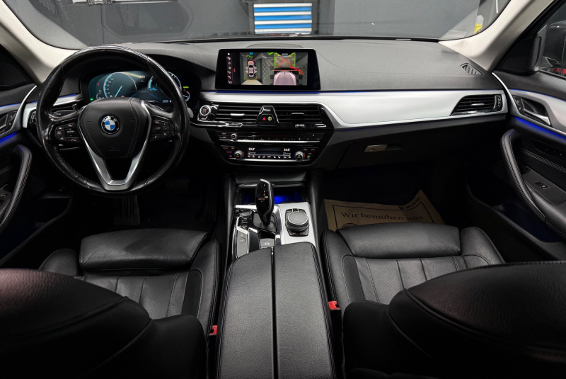 Ponuka vozidiel / BMW Rad 5 530d xDrive A/T - video Ponuka vozidiel / BMW Rad 5 530d xDrive A/T - video