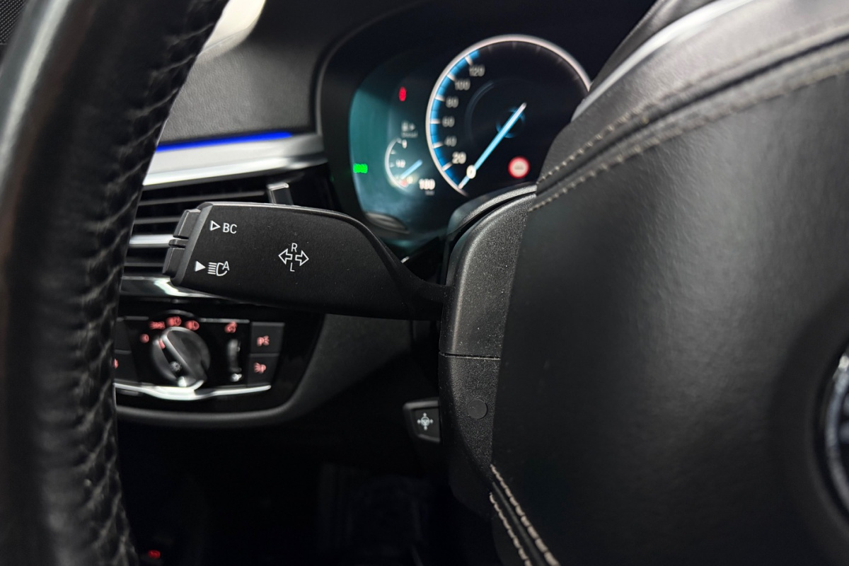 Ponuka vozidiel / BMW Rad 5 530d xDrive A/T - video