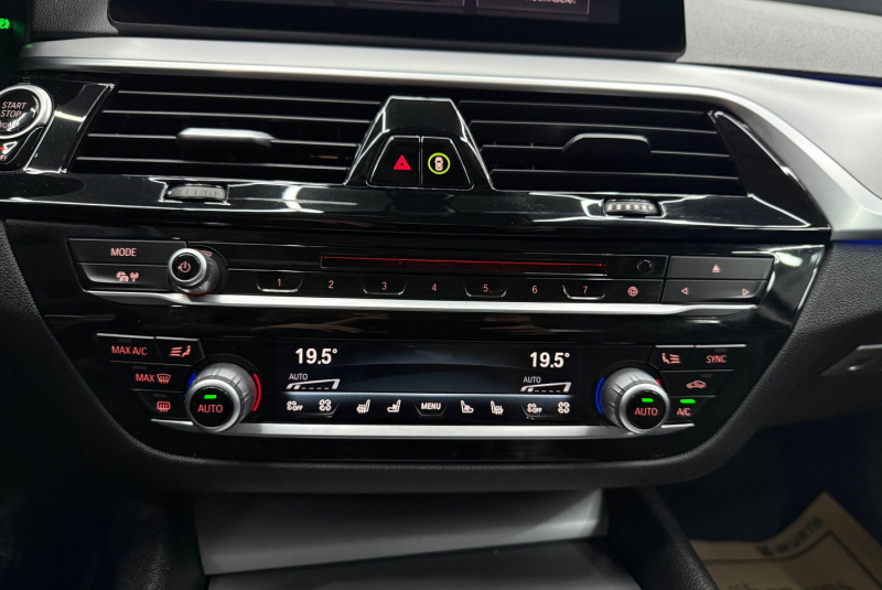 Ponuka vozidiel / BMW Rad 5 530d xDrive A/T - video Ponuka vozidiel / BMW Rad 5 530d xDrive A/T - video