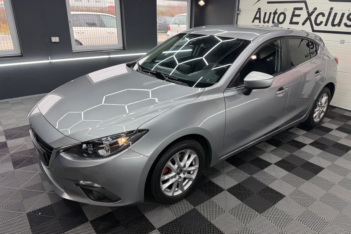 Ponuka vozidiel / Mazda 3 2.0 Skyactiv -G120 Attraction - video