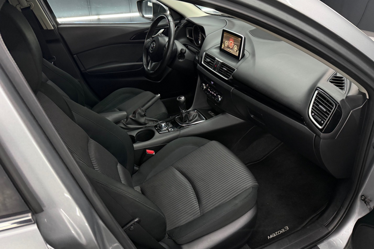 Ponuka vozidiel / Mazda 3 2.0 Skyactiv -G120 Attraction - video