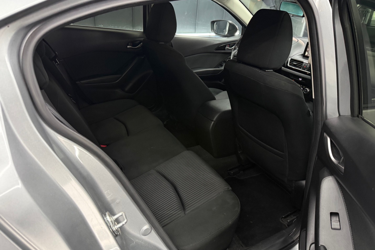 Ponuka vozidiel / Mazda 3 2.0 Skyactiv -G120 Attraction - video Ponuka vozidiel / Mazda 3 2.0 Skyactiv -G120 Attraction - video