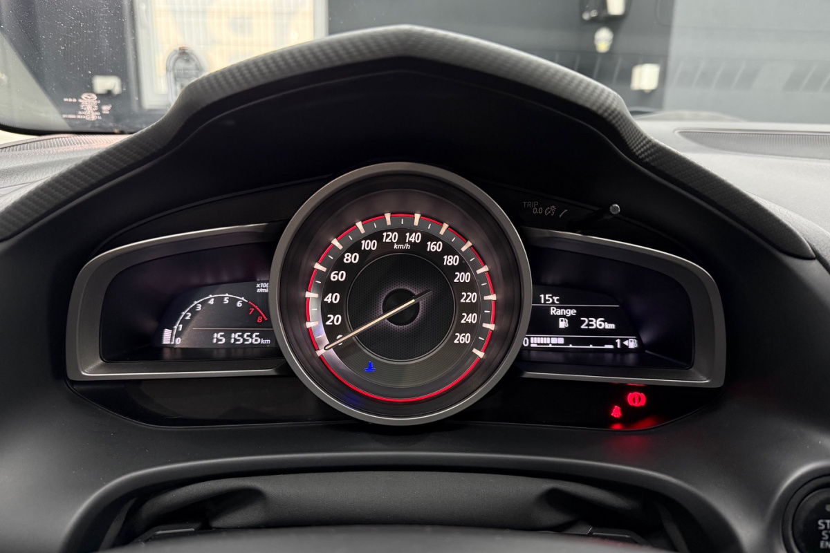 Ponuka vozidiel / Mazda 3 2.0 Skyactiv -G120 Attraction - video