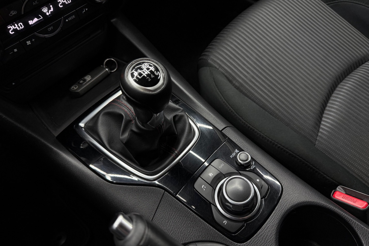 Ponuka vozidiel / Mazda 3 2.0 Skyactiv -G120 Attraction - video