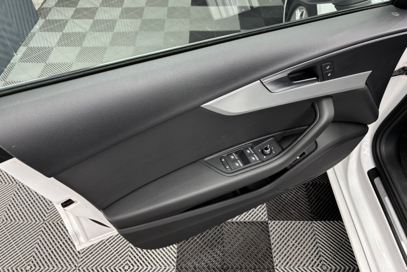  Ponuka vozidiel / Audi A4 Avant 2.0 TDI 190k Design quattro S tronic - video