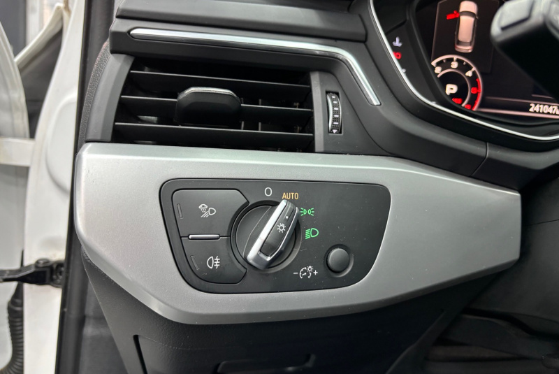  Ponuka vozidiel / Audi A4 Avant 2.0 TDI 190k Design quattro S tronic - video