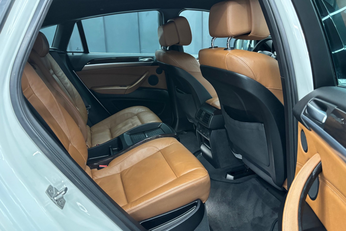 Ponuka vozidiel / BMW X6 xDrive 30d 245k - video